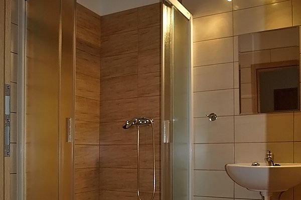 pokoj-na-vyhlidce-2-koupelna-2651CEBD3-6D08-6038-7FC0-941B52CB1D4C.jpg