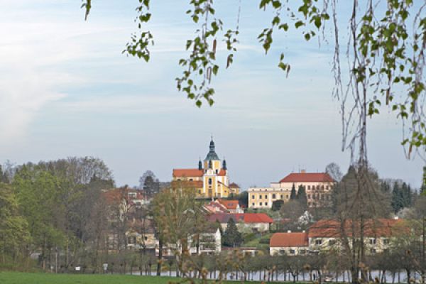 chlum-u-trebone-kostel-12DACC754-9BEB-41B6-308E-A68DD580449A.jpg